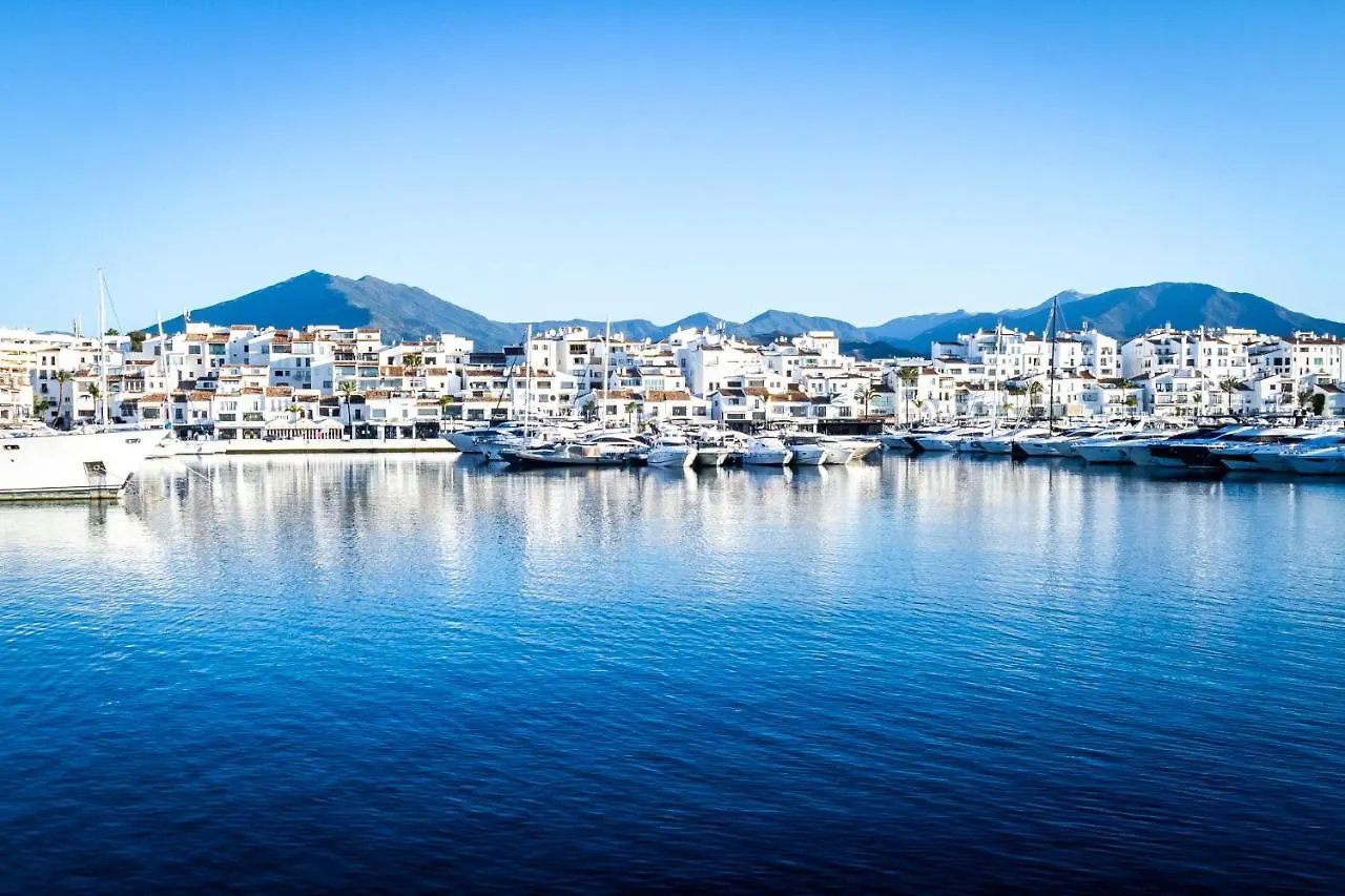 Marbella Banus Suites - Banus Playa Rocio Beach Access Complex Apartment